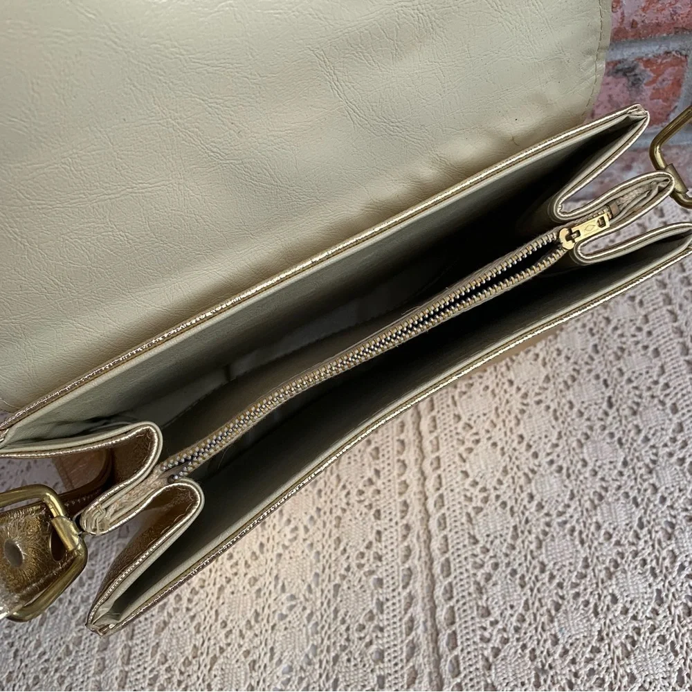 Vintage 60s 70s Gold Lame Metallic Vinyl Shoulder Handbag